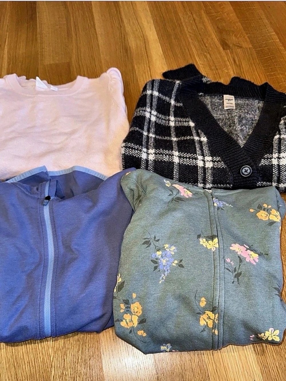 Lot 4 GAP Oshkosh Girls Sweaters Cardigan Hoodies Size 12 13 14 XL 150cm